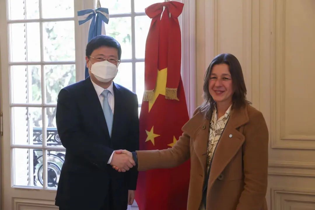 弗雷德里克-1.jpg