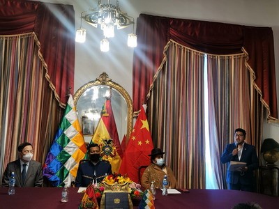 驻玻利维亚大使黄亚中-2.jpg