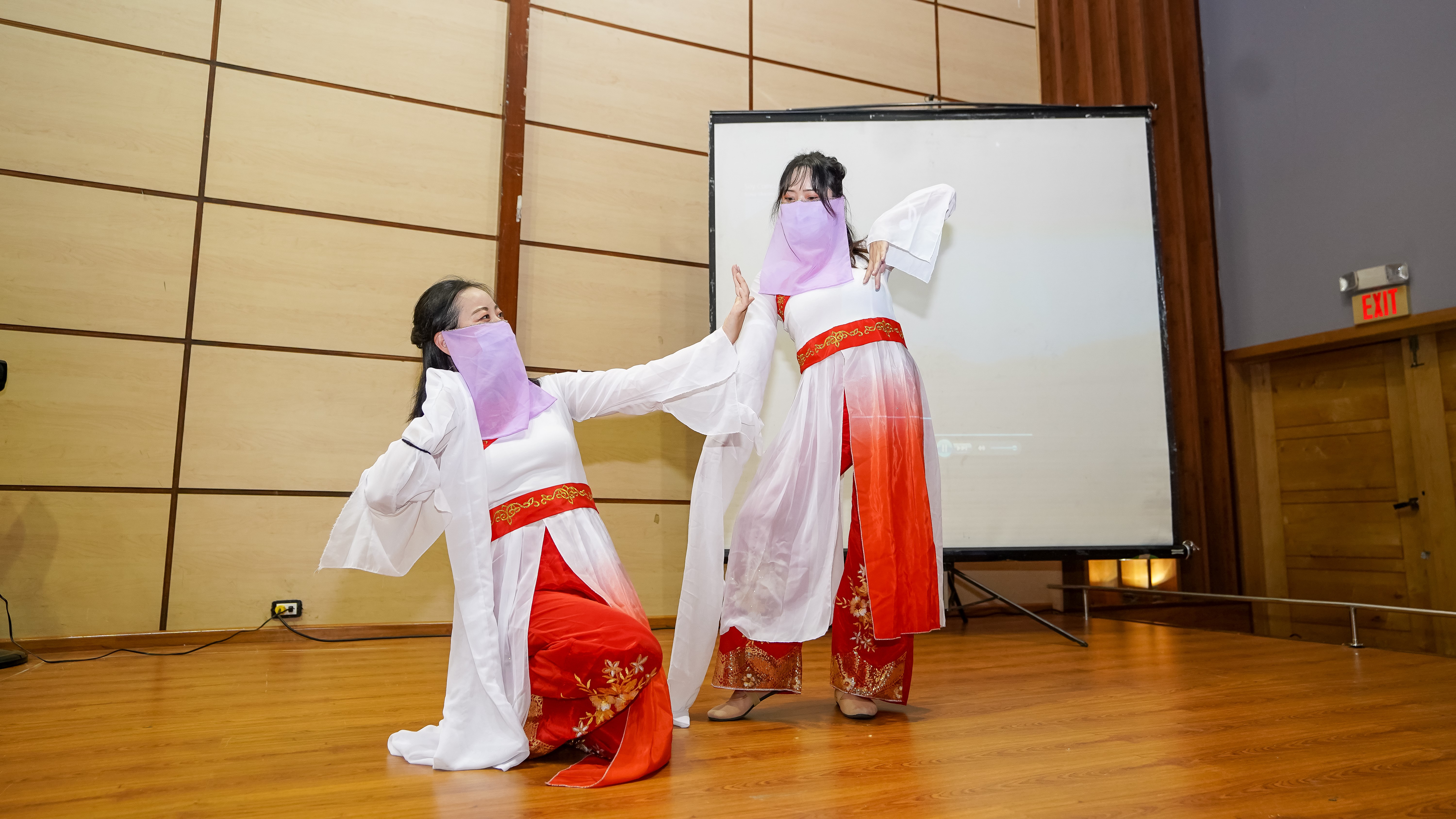 国际劳动妇女节-2.jpg